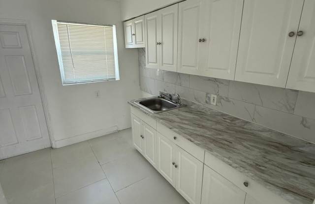 1400 NW 95th St. #1 photos photos