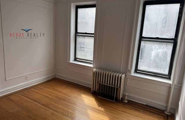 25-02 STEINWAY Gallery 4