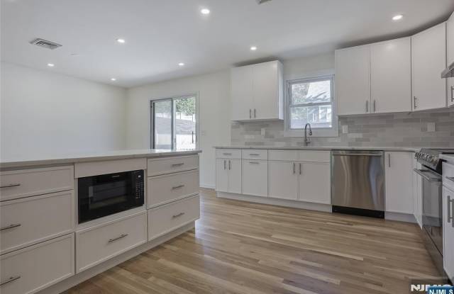 18 Ruth Lane - 18 Ruth Lane, Demarest, NJ 07627 18 Ruth Lane - 18 Ruth Lane, Demarest, NJ 07627