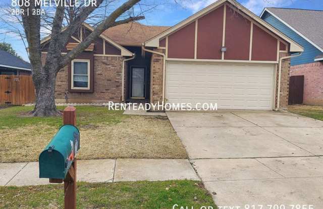 808 Melville Dr - 808 Melville Drive, Arlington, TX 76015