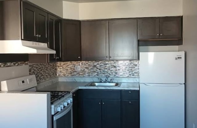 275 Glenwood Ave - 275 Glenwood Avenue, Essex County, NJ 07003