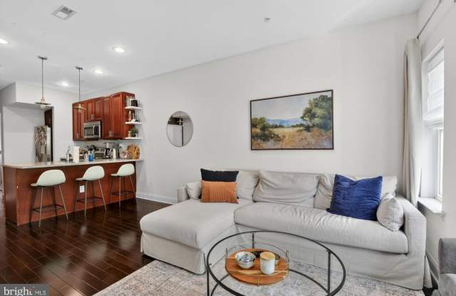 2115 CARPENTER Street photos photos