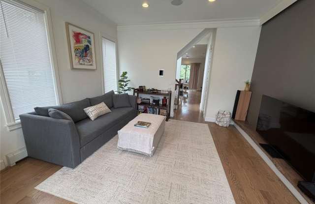 45 Columbus Drive Gallery 2