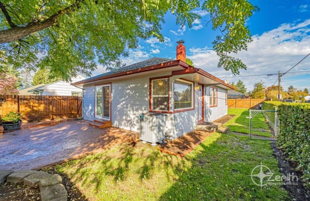 2502 Fairmount Ave photos photos