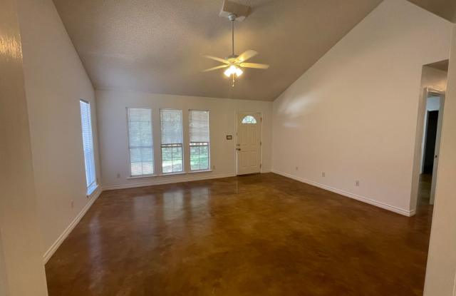 NEW ON MARKET Gallery 3