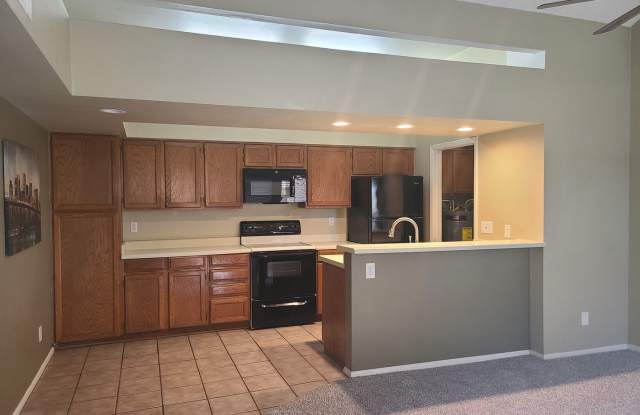 **NICE 2br/1ba CONDO - (ALMA SCHOOL & SOUTHERN) - 1432 West Emerald Avenue, Mesa, AZ 85202