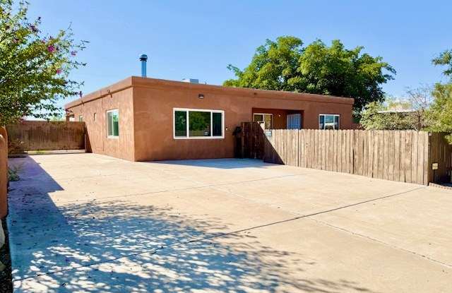 2433 Valencia Drive Northeast photos photos