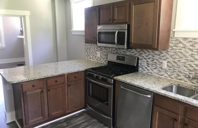 21 Beltzhoover Ave - 21 Beltzhoover Avenue, Pittsburgh, PA 15210