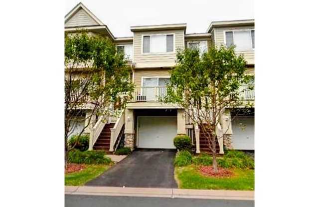 2453 Eagle Trace Lane - 2453 Eagle Trace Lane, Woodbury, MN 55129