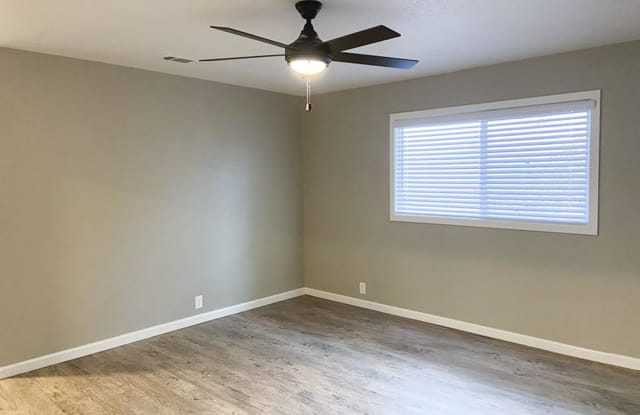 Sutter Apartments Gallery 2