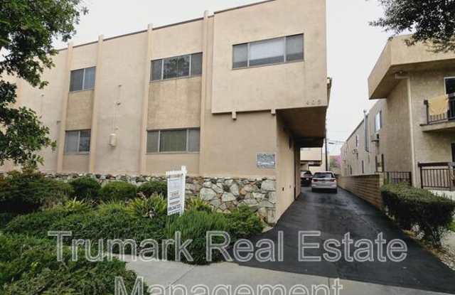405 E Elk Ave photos photos