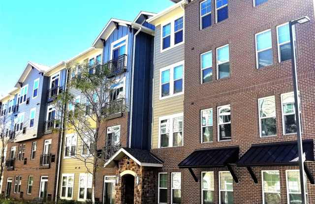 690 E Algonquin Road unit: 3303 photos photos