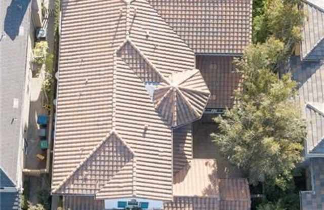 34 Westlake Gallery 4