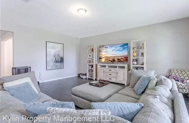 4414 Old Sycamore Loop Gallery 2