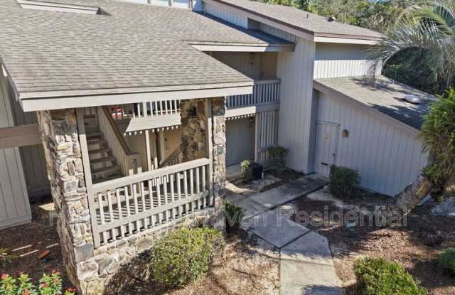 3353 Camelot Dr Gallery 2