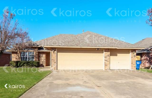 631 Hunters Way photos photos