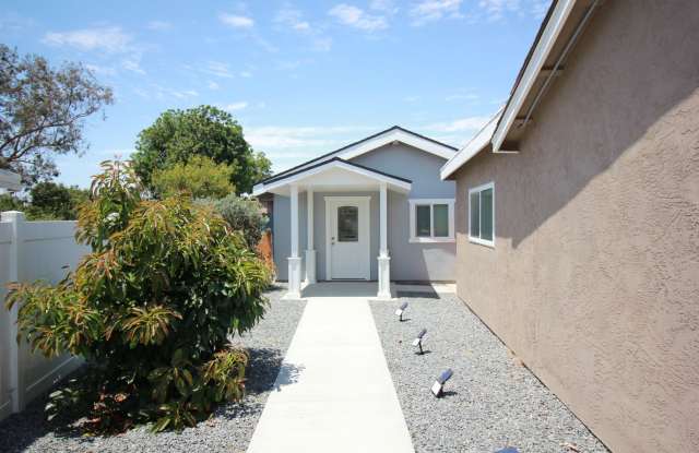 Modern stand alone 2 bedroom home, back gate close - No Pets! photos photos Modern stand alone 2 bedroom home, back gate close - No Pets! photos photos