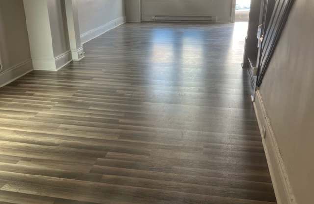 Large 4 bedroom 2 full bath House Lancaster City photos photos