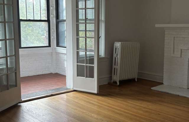 129-31 South Harvey Ave. Gallery 1
