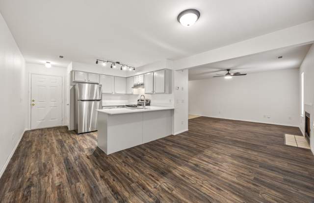 1002 North Molly Court Gallery 3