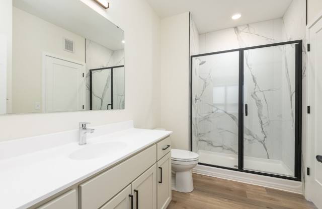 The Uptown Apartments Gallery 4