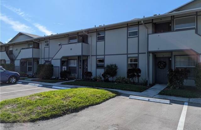 8291 SE Croft Circle unit: Apt M8 - 8291 Southeast Croft Circle, Hobe Sound, FL 33455