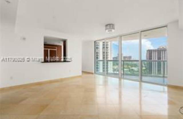 19400 Turnberry Way Gallery 4