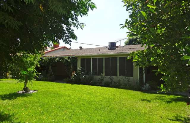 6508 Sale Ave. Gallery 3
