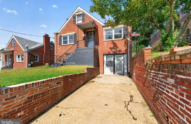 1807 NOVA Avenue Gallery 2