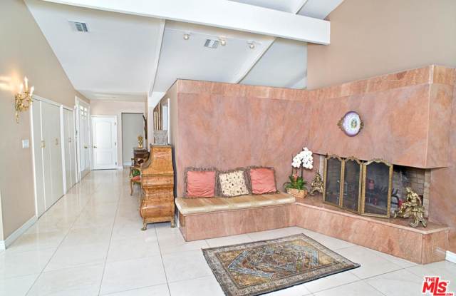 3835 SAPPHIRE Drive Gallery 4