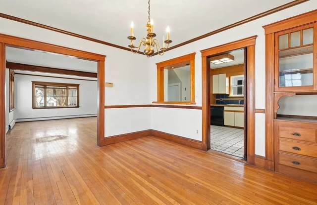 184 Perham St photos photos