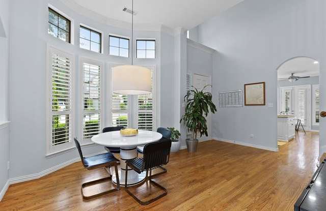 2475 Greymoore Drive Gallery 4