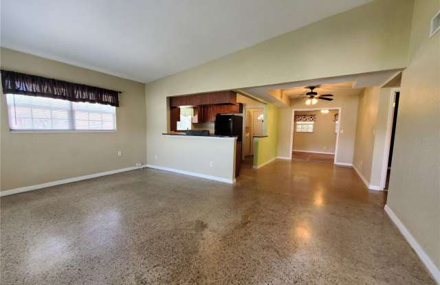 10931 N EDISON Avenue Gallery 4