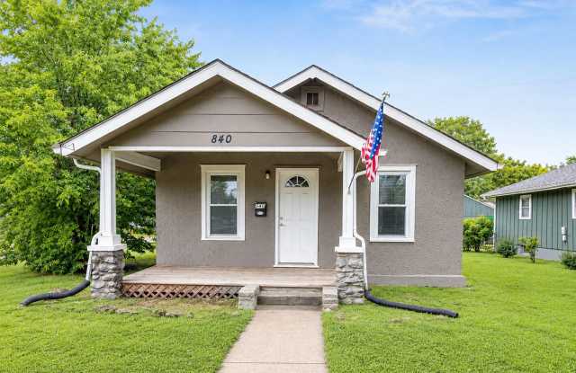Now Available! Spacious 3 Bedroom on a Corner Lot photos photos