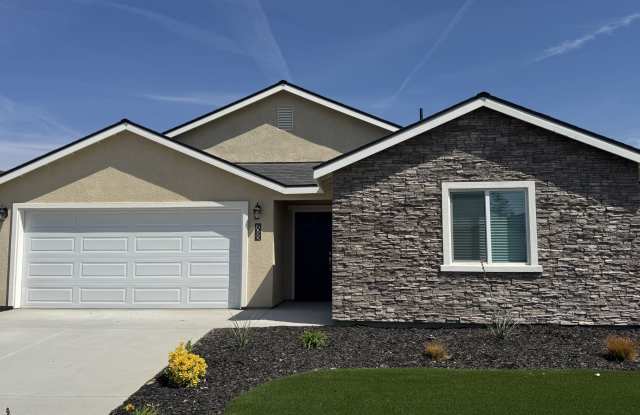 7090 Elm Street - 7090 Elm Street, Tulare County, CA 93291