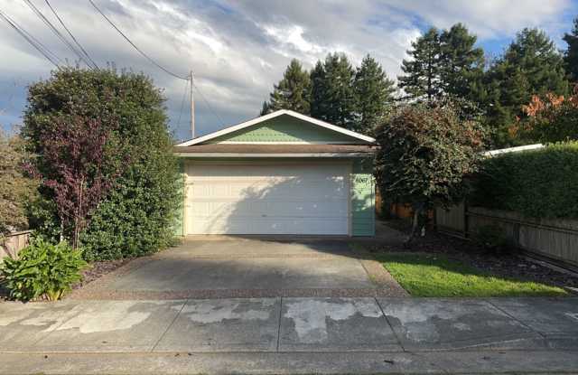 3 Bedroom 2 Bath Home Located in the Cutten/Ridgewood Area - 6067 Beechwood Drive, Pine Hills, CA 95503