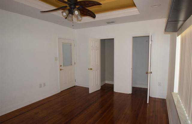 207 North Church Avenue - 3 Gallery 4
