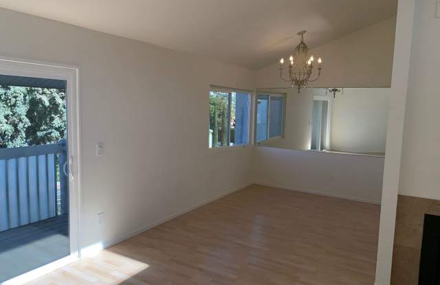 2401 La Costa Ave #C Gallery 3