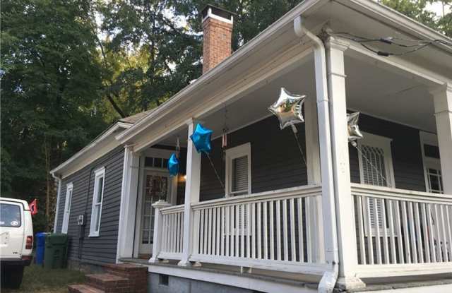 847 Lake Avenue NE Gallery 2