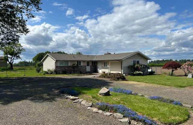 Molalla Country Home photos photos