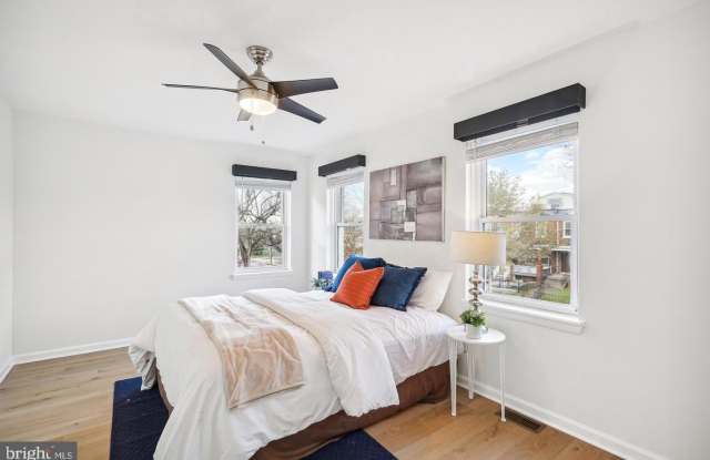 325 17TH STREET SE photos photos
