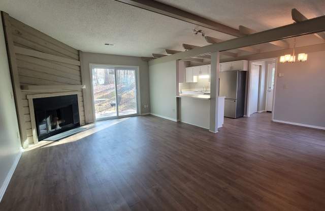 Lake Jeanette area!! Renovated three bedroom two bath Gallery 1