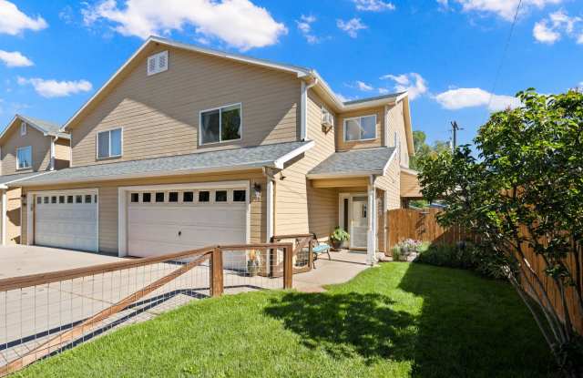 951 Euclid Avenue - 1 photos photos