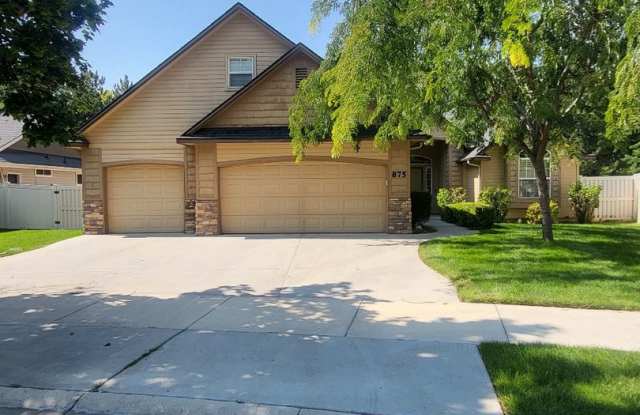 Beautiful Eagle Home photos photos