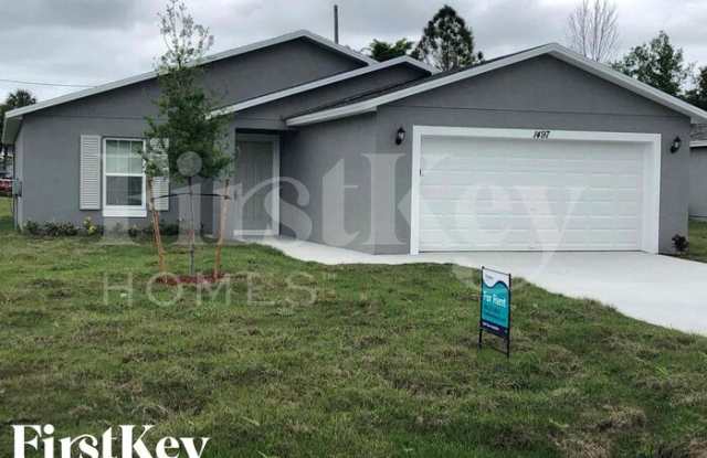 1497 Southwest San Sebastian Avenue photos photos