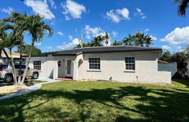 7415 SW 31st St photos photos