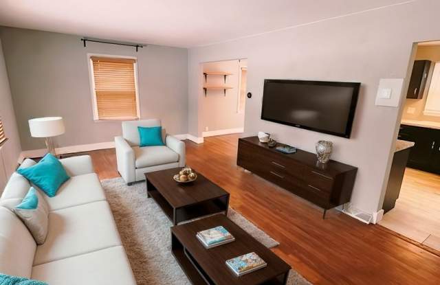 Updated - 3 bed 1.5 bath, with a detached garage photos photos