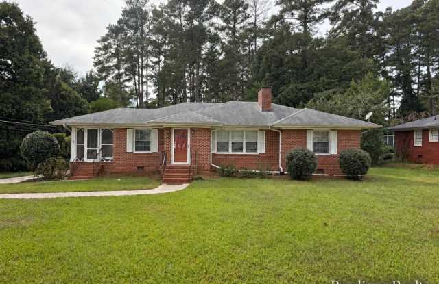 1119 Maple Drive Gallery 1