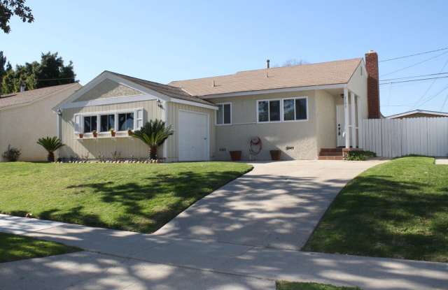 3153 N Los Coyotes Diagonal - 3153 Los Coyotes Diagonal, Long Beach, CA 90808