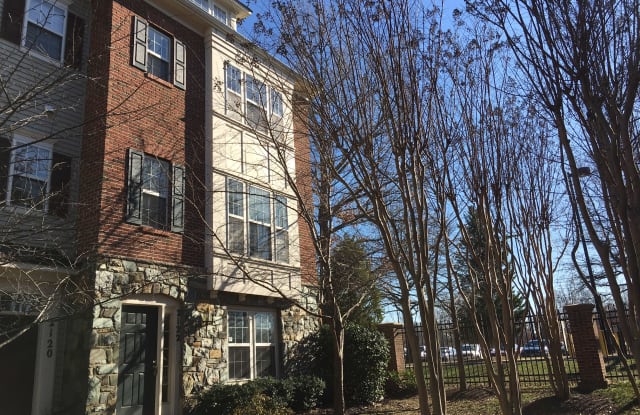 2122 Darcy Green Place - 2122 Darcy Green Pl, Forest Glen, MD 20910